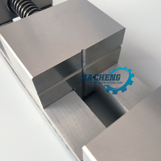 Прецизионный фрезерный станок QGG Тиски для ручного инструмента