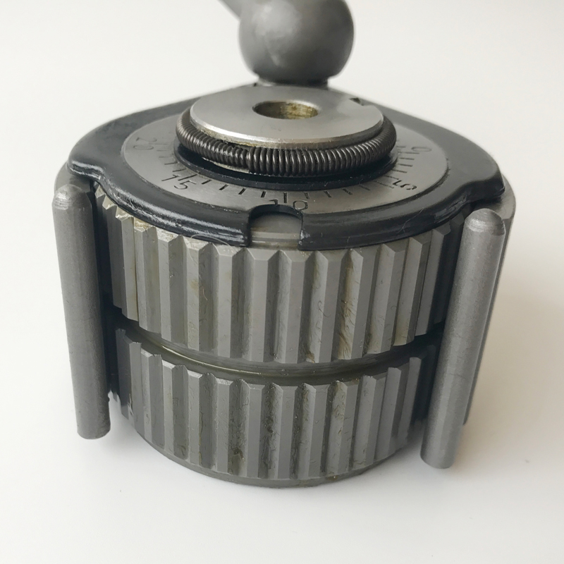 Многофаксный стиль 40 Положение инструмента быстрого изменения